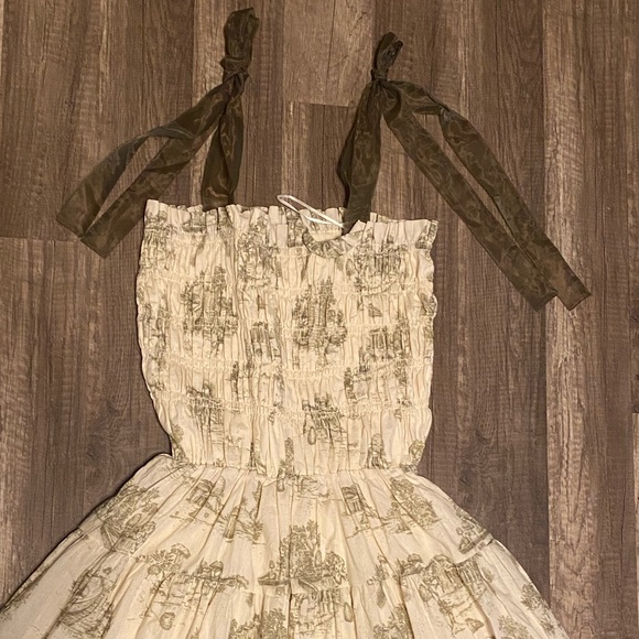 En Saison Cream and Green Printed Maxi Dress - Picture 3 of 7